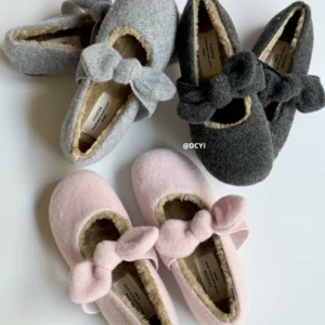 Giày lông hoạ tiết thỏ